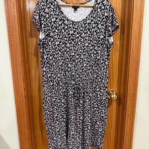a.n.a. black floral knit dress, flutter cap sleeves, drawstring waist, size XL